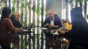  Ministro de Educación se reunió con representantes de escuelas católicas
